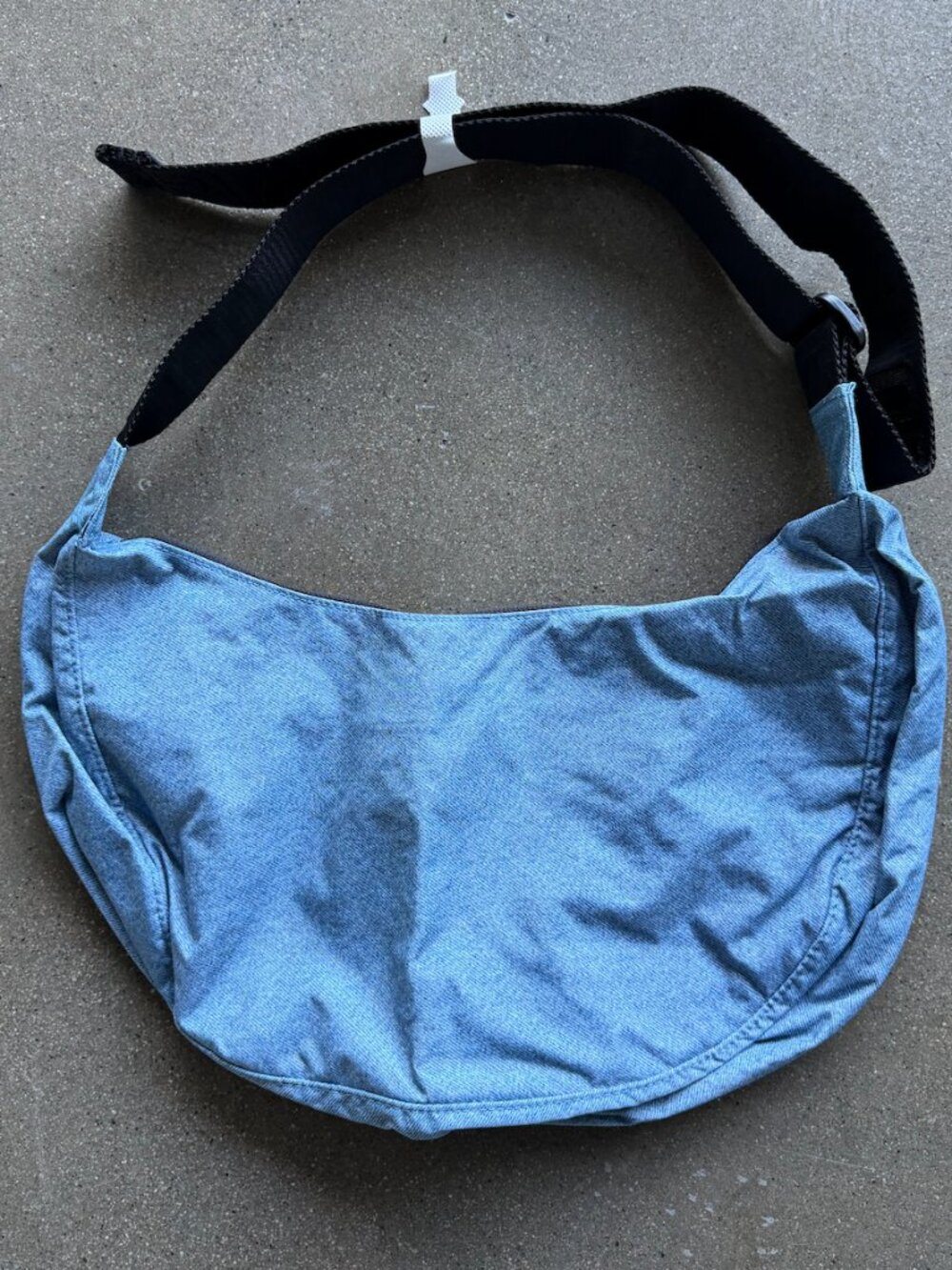 BRAND NEW MEDIUM CRESCENT BAG BY BAGGU- DIGITAL DENIM COLOR